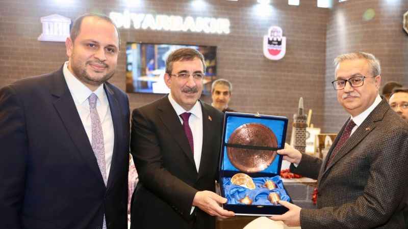 Cumhurbaşkanı Yardımcısı Yılmaz Diyarbakır Tanıtım Günleri'ni ziyaret etti