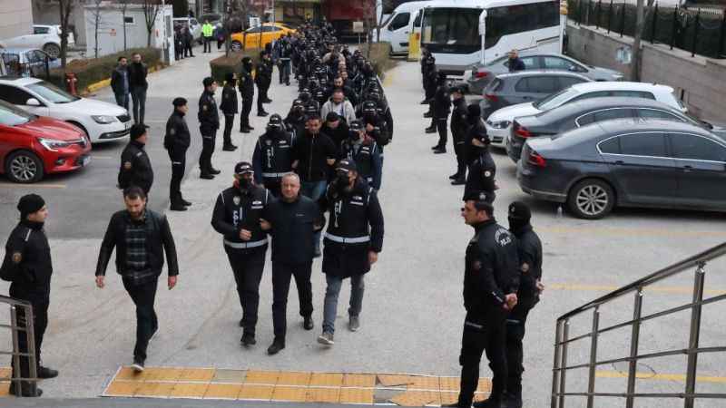Kafes operasyonunda yakalanan 13 kişi tutuklandı