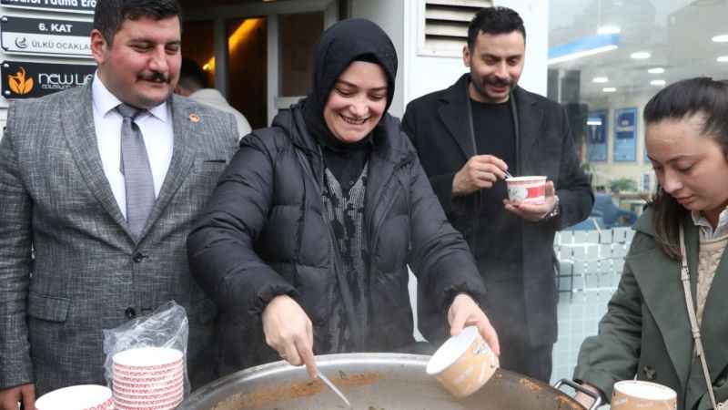 Rizeliler karalahana çorbasına sahip çıktı