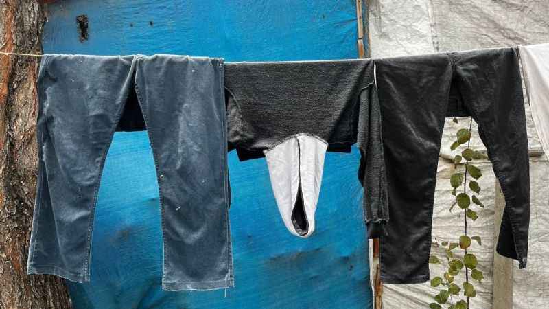 Ağrı buz kesti: Çamaşırlar dondu