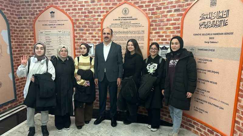 Konya'da Darü'l-Mülk Sergi Sarayı büyük beğeni topladı