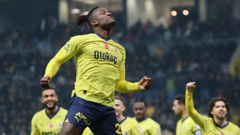 Batshuayi hat-trick yaptı, galibiyetin mimarı oldu