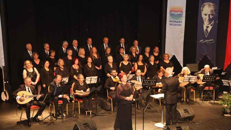 Atatürk'ün sevdiği şarkılar Marmaris'te seslendirildi