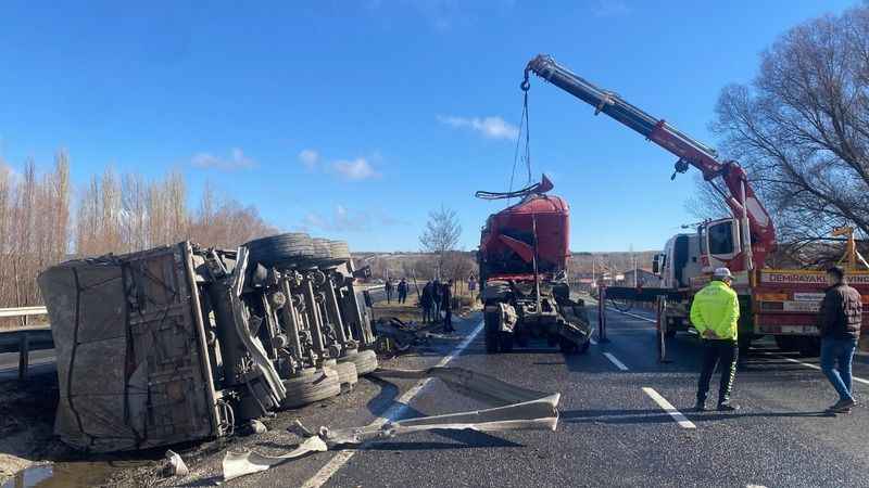 Uşak'taki kazada Musa Demir hayatını kaybetti