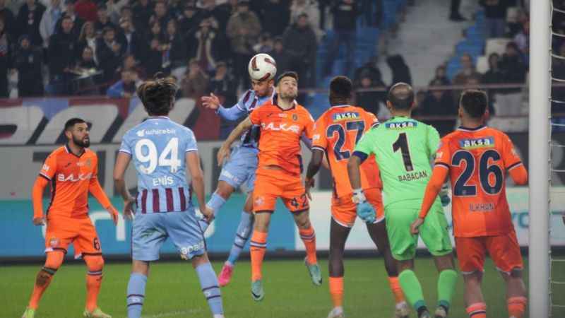 Trabzonspor evinde RAMS Başakşehir ile puanları paylaştı