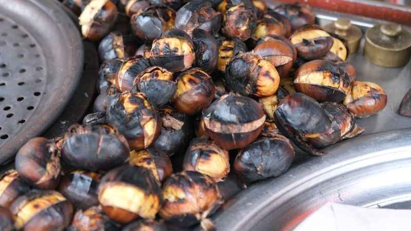 Pişmiş kestanenin kilosu 500 lira