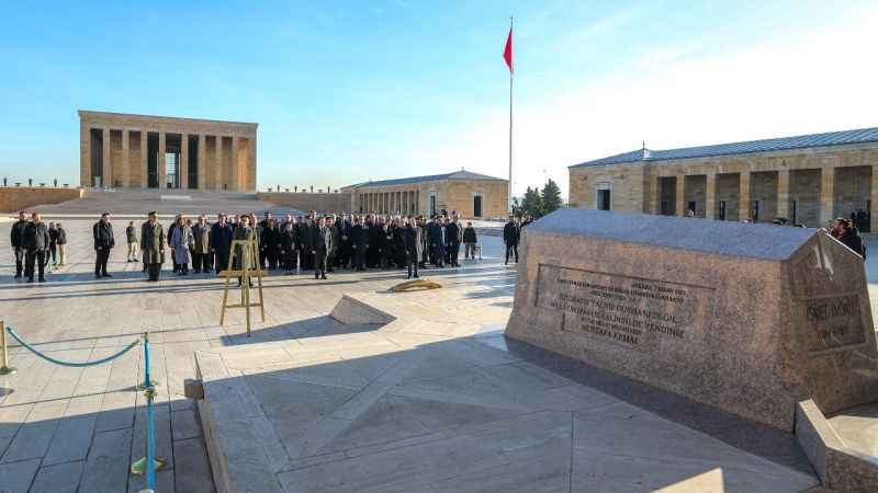 İsmet İnönü, ölümünün 50. yılında törenle anıldı
