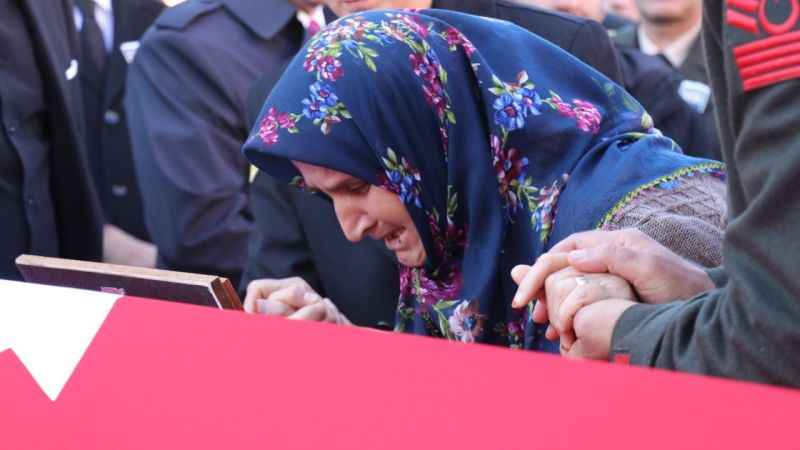 Şehit Uzman Çavuş Mehmet Serinkan binlerce kişi tarafından uğurlandı