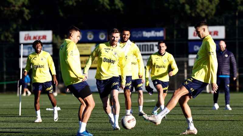 Fenerbahçe, Süper Kupa hazırlıklarına tam gaz devam ediyor
