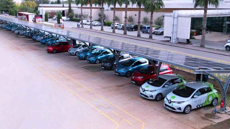 Aynı anda 37 elektrikli araç şarj ediliyor