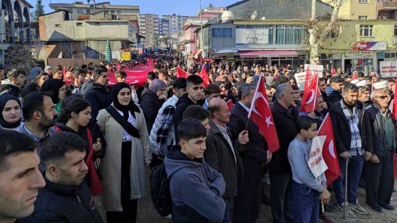 Binlerce kişi Batman'da terörü lanetledi