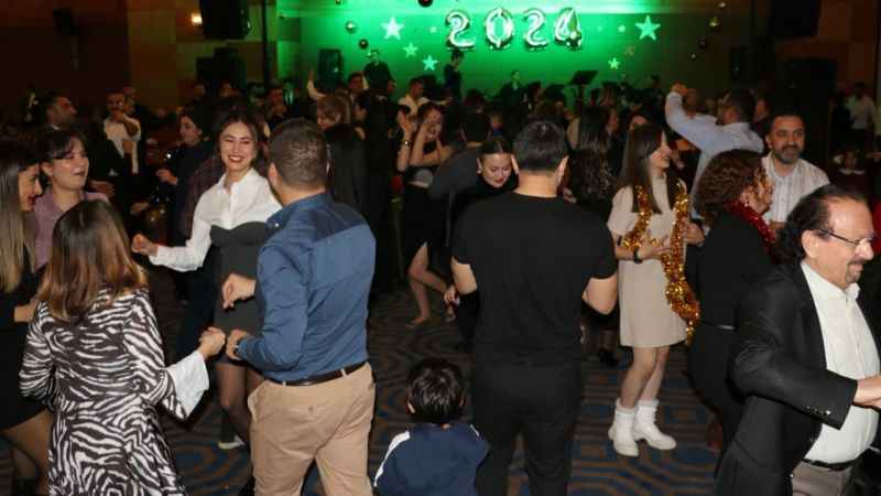 İranlı turistler, yeni yılı Van’da kutladı