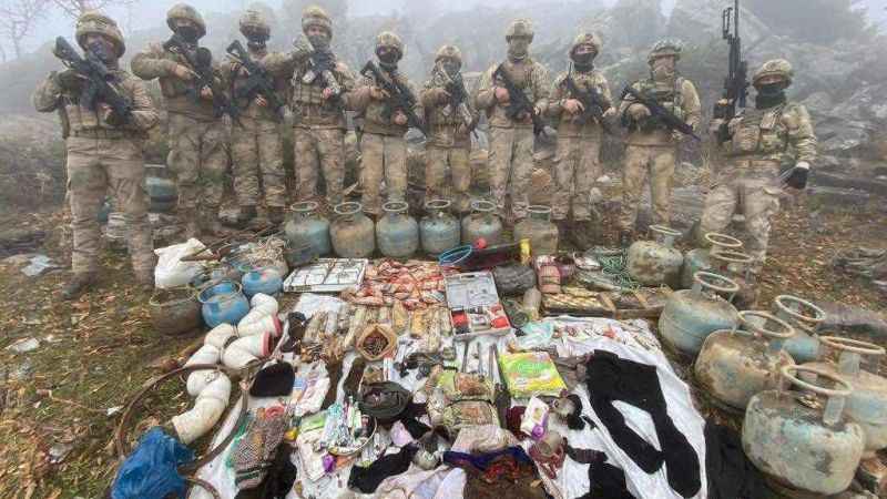 PKK'ya ait 8 katlı mağara tespit edildi