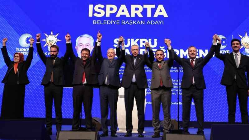 AK Parti'nin Isparta Belediye Başkan Adayı mevcut başkan Şükrü Başdeğirmen oldu
