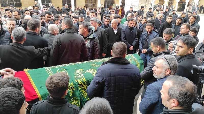 Hayatını kaybeden eski milletvekili Halil Özcan son yolculuğuna uğurlandı