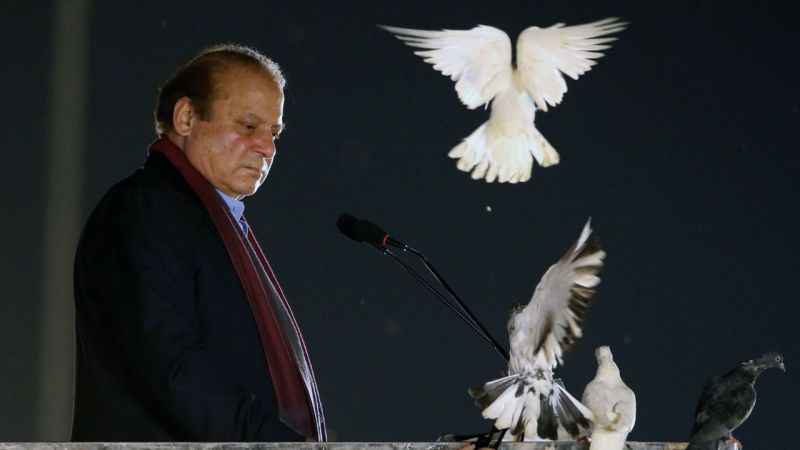 Navaz Şerif'in seçim yasağı kaldırıldı