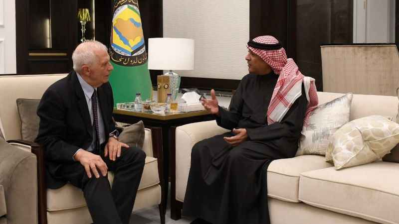 Borrell ile Suudi Arabistan Dışişleri Bakanı Farhan ile görüştü