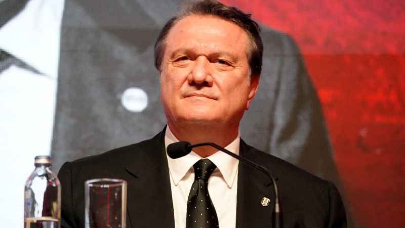 Hasan Arat: "Güneşli günlere dönmek istiyoruz"