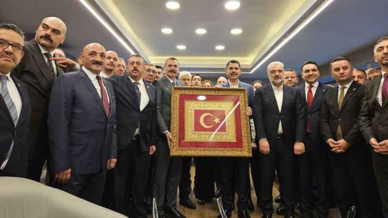 İBB Başkan Adayı Murat Kurum'dan MHP'ye ziyaret