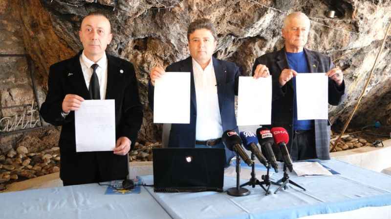 İYİ Parti'de istifalar sürüyor