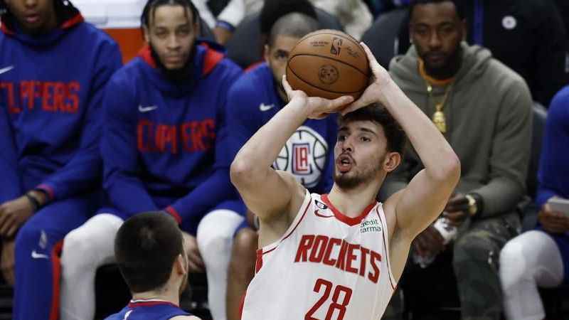 Alperen'den 40 dakikada 18 sayı, 10 ribaund, 5 asist, 4 blok ve 1 top çalma