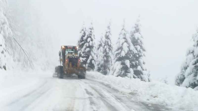Giresun’un yüksek kesimlerde 45 köy yolu kar nedeniyle ulaşıma kapandı