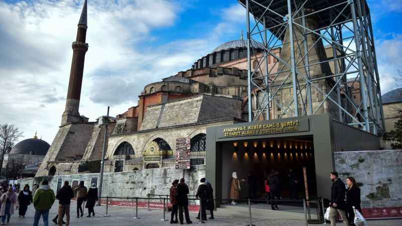 Ayasofya Kebir Camii Şerifi'nde yeni uygulama başladı