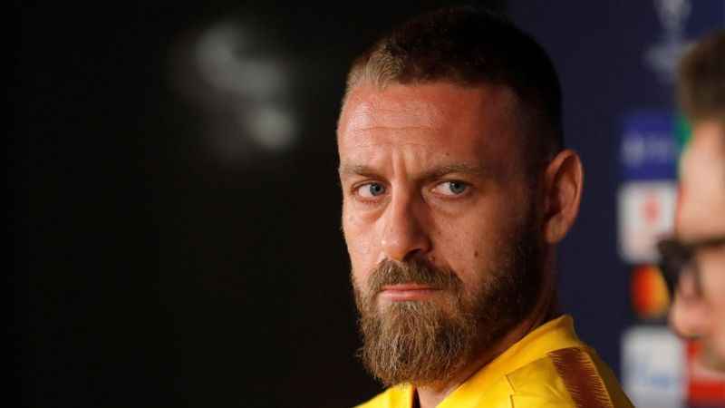 Roma'da Mourinho'nun koltuğuna Daniele De Rossi getirildi