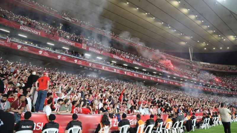 Sivasspor, maç bilet fiyatını 58 TL yaptı