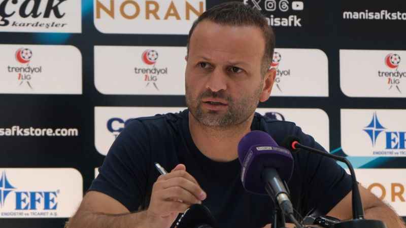 İstanbulspor'da Murat Yakın'ın yerine Osman Zeki Korkmaz getirildi