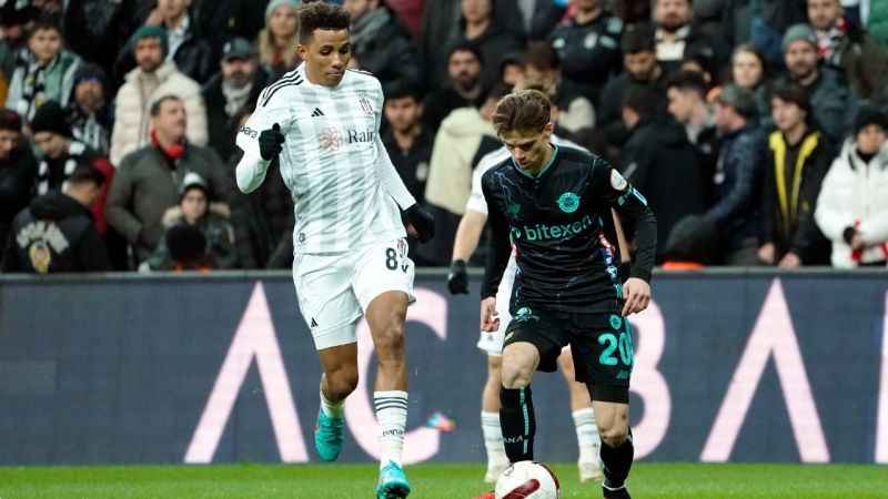 Beşiktaş, 10 kişilik Adana Demirspor'u geçemedi