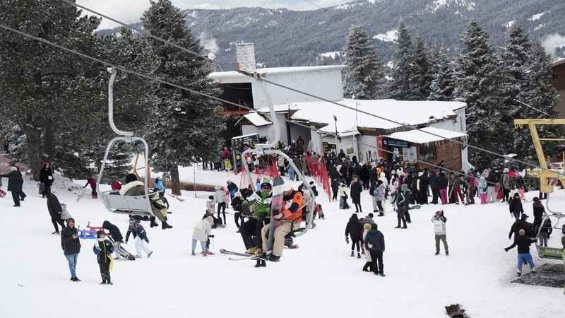 Uludağ'da yarıyıl tatili ve hafta sonu yoğunluğu