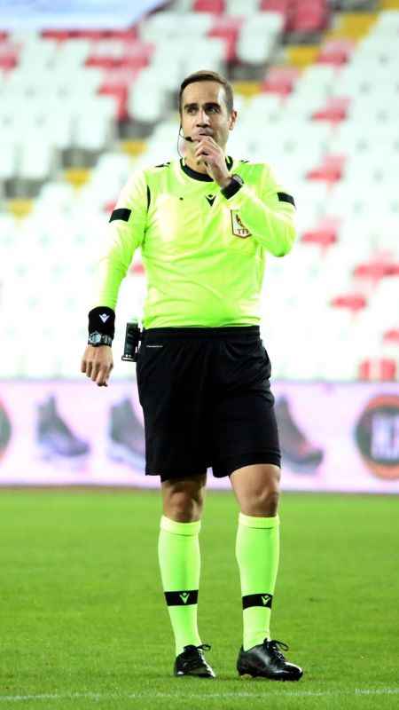 Sivasspor - Beşiktaş maçının VAR hakemi belli oldu 