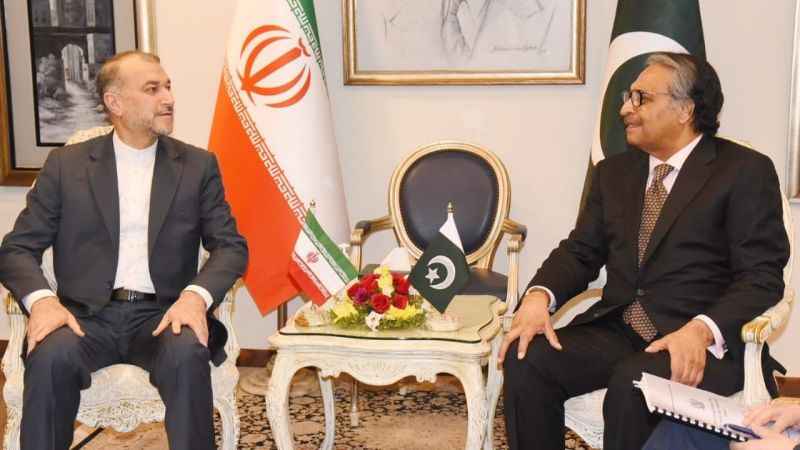 İran Dışişleri Bakanı Abdullahiyan, Pakistanlı mevkidaşı Jalil Abbas Jilani ile görüştü