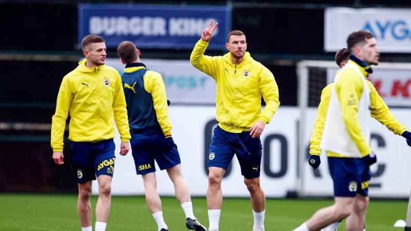 Fenerbahçe, Antalyaspor maçı hazırlıklarını sürdürdü