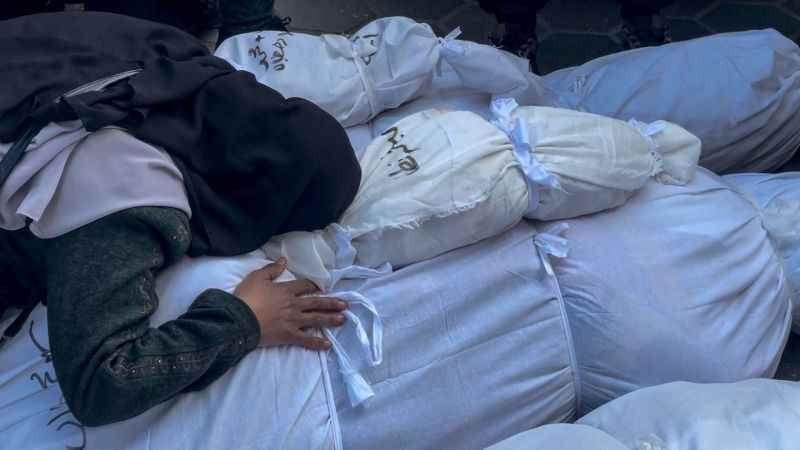 Gazze’de can kaybı 27 bin 585’e yükseldi