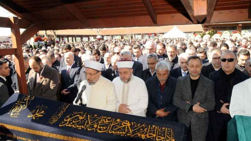 Ticaret Bakanı Ömer Bolat'ın babası son yolculuğuna uğurlandı