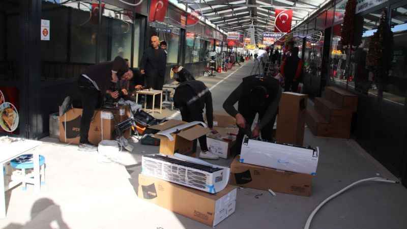 Bakan Ersoy’dan 150 depremzede esnafa klima desteği