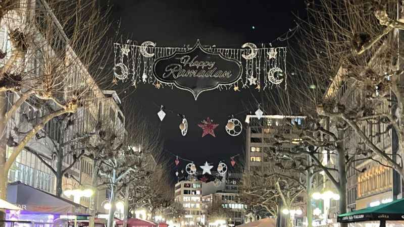 Almanya'da ilk: Frankfurt'un ana caddesi Ramazan ayı için süslendi
