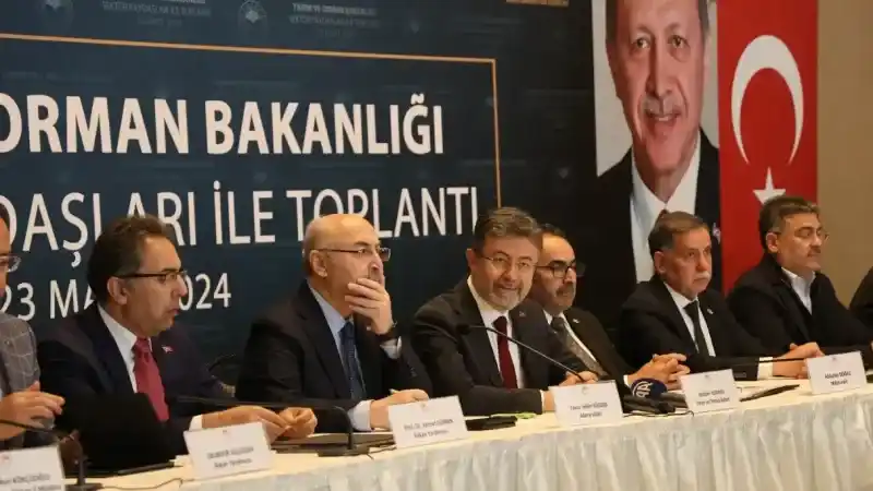 Bakan Yumaklı’dan ‘su’ mesajı: “Su fakiri olabiliriz”