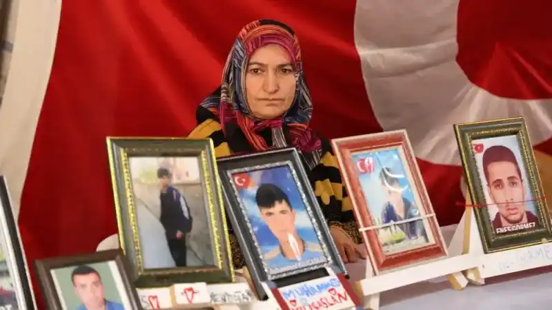 Diyarbakır anneleri evlatlarının yolunu umutla gözlüyor