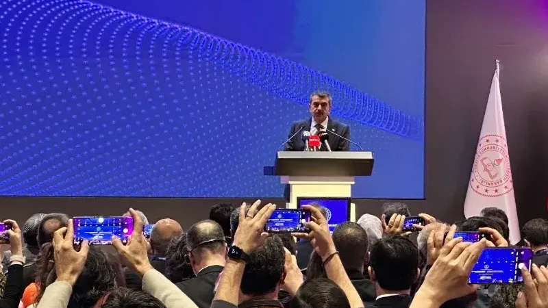 Bakan Tekin, yeni müfredatı onayladı