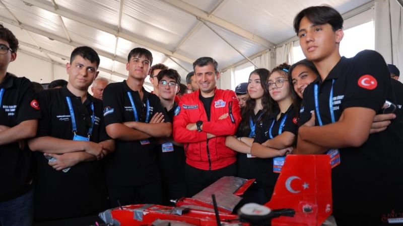 Selçuk Bayraktar: "Savunma sanayimizdeki yüzde 85 oranında dış bağımlılık yüzde 20'lere düştü"