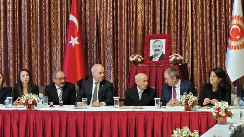 MHP Lideri Bahçeli, Sırrı Süreyya Önder için düzenlenen anma programına katıldı