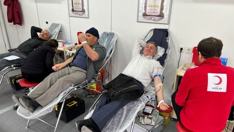 Kan Bağışçılarına Madalya!