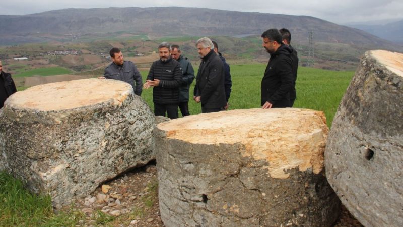 Depremde Devrildi Yeniden Ayağa Kaldırılıyor