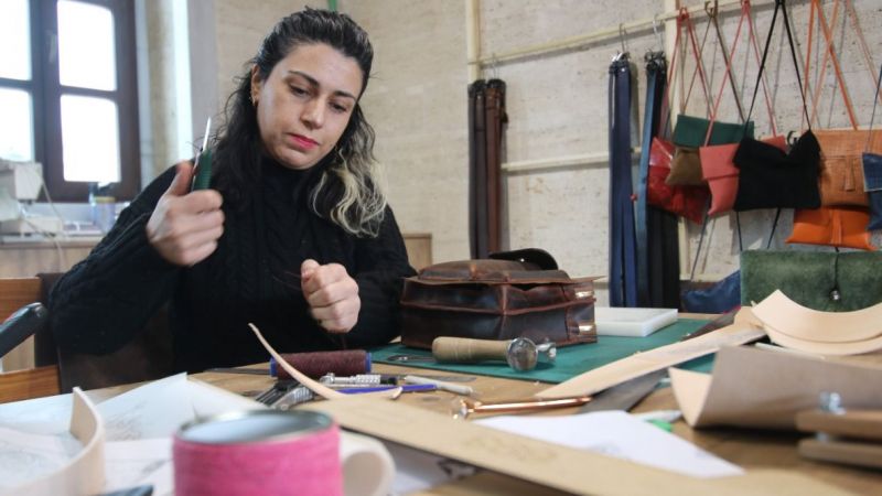 Ahi Evran'ın Mesleğini Sürdürüyor