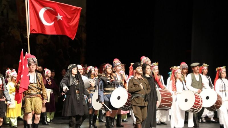 Muğla'da Zeybeklerle Çanakkale Müzikali