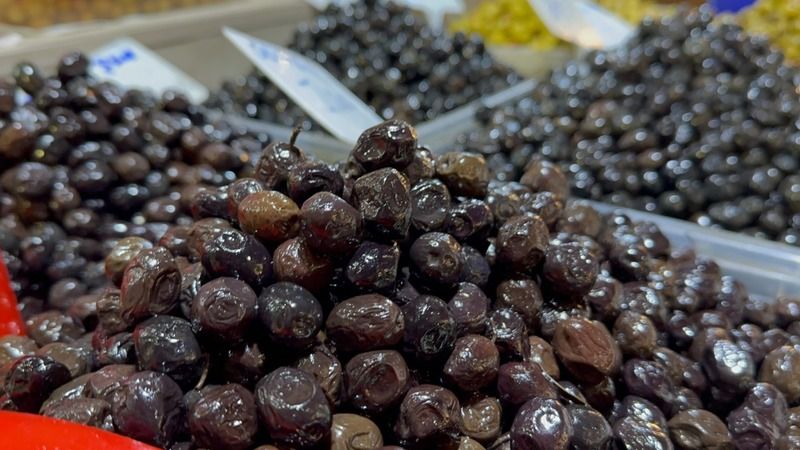 Sahurda Zeytin Yemek Susuzluğu Artırıyor! Sahurda Zeytin Yemek Susuzluğu Artırıyor!