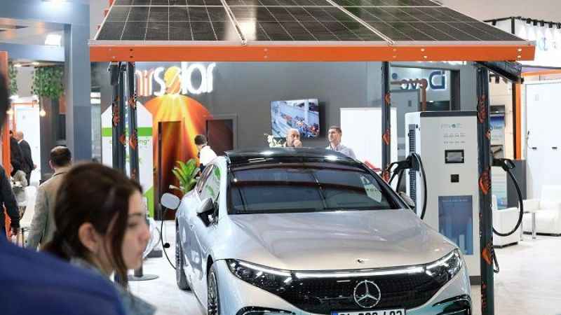 Akaryakıt istasyonlarında solar enerji santralleri dönemi